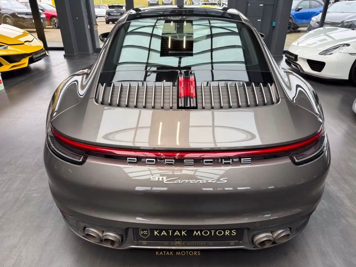 911 Carrera 4 S/PDLS+/SPORTSITZ 14W/WAPPEN