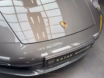 911 Carrera 4 S/PDLS+/SPORTSITZ 14W/WAPPEN