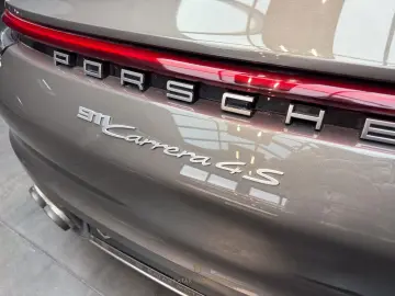 911 Carrera 4 S/PDLS+/SPORTSITZ 14W/WAPPEN