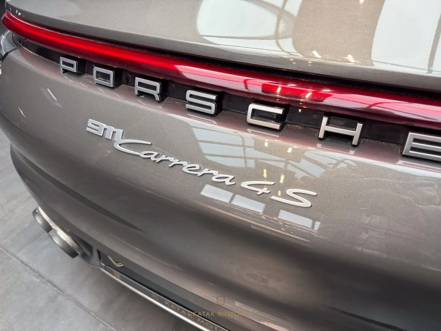 911 Carrera 4 S/PDLS+/SPORTSITZ 14W/WAPPEN