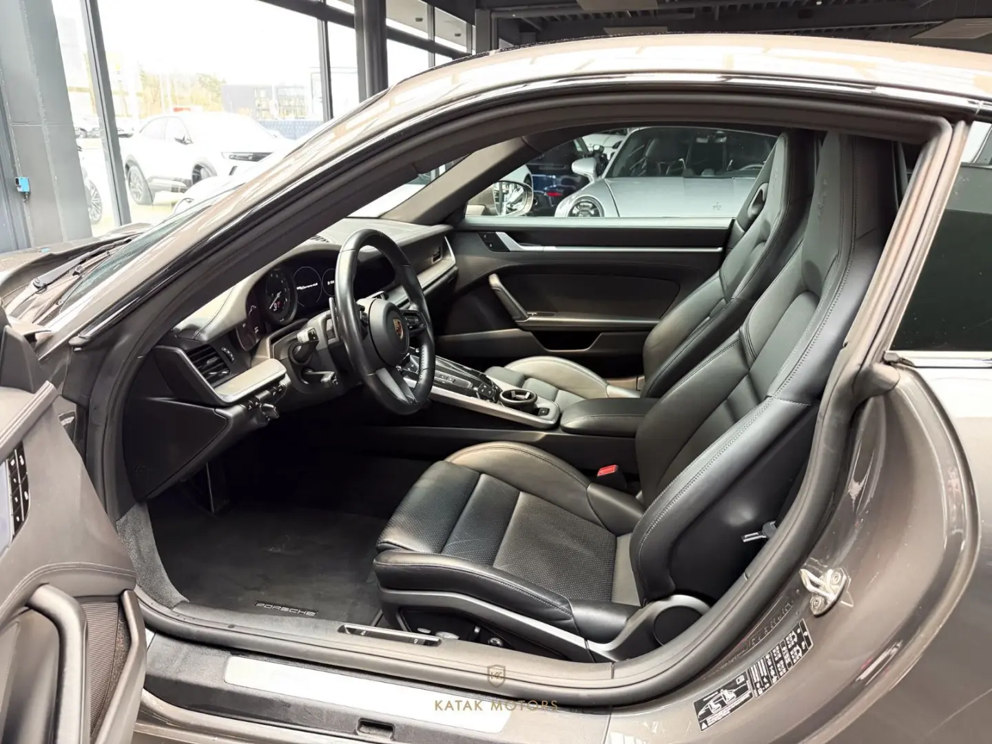911 Carrera 4 S/PDLS+/SPORTSITZ 14W/WAPPEN