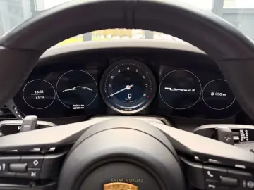 911 Carrera 4 S/PDLS+/SPORTSITZ 14W/WAPPEN