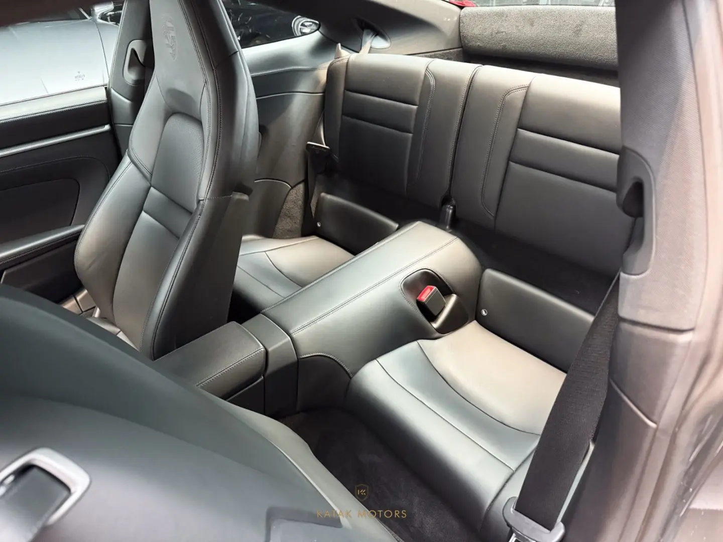 911 Carrera 4 S/PDLS+/SPORTSITZ 14W/WAPPEN