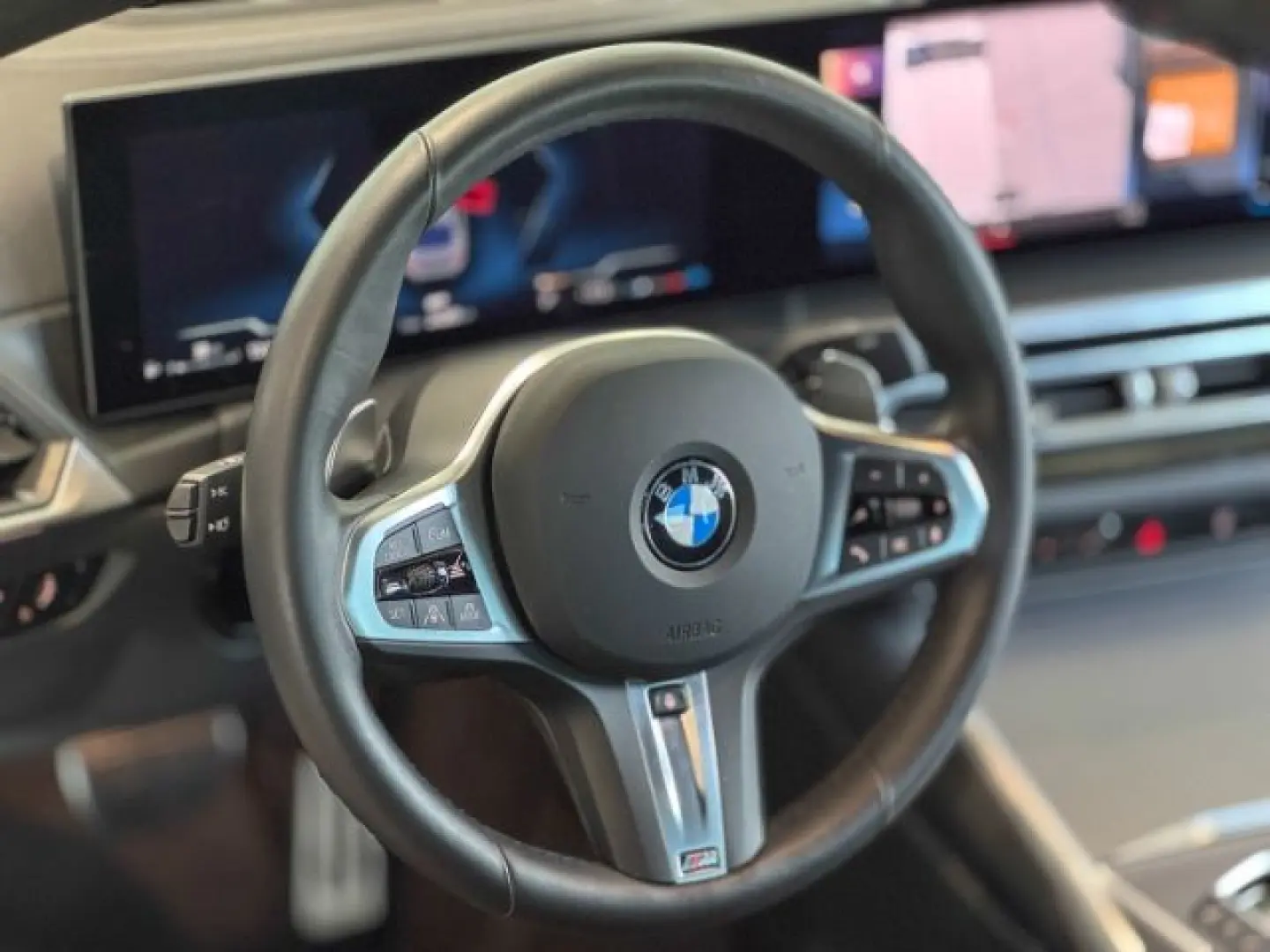 330 i xDrive M Sport Pro+HUD+ACC+AHK+HarmanKardo