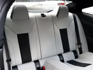 BMW M4 Competition M xDRIVE