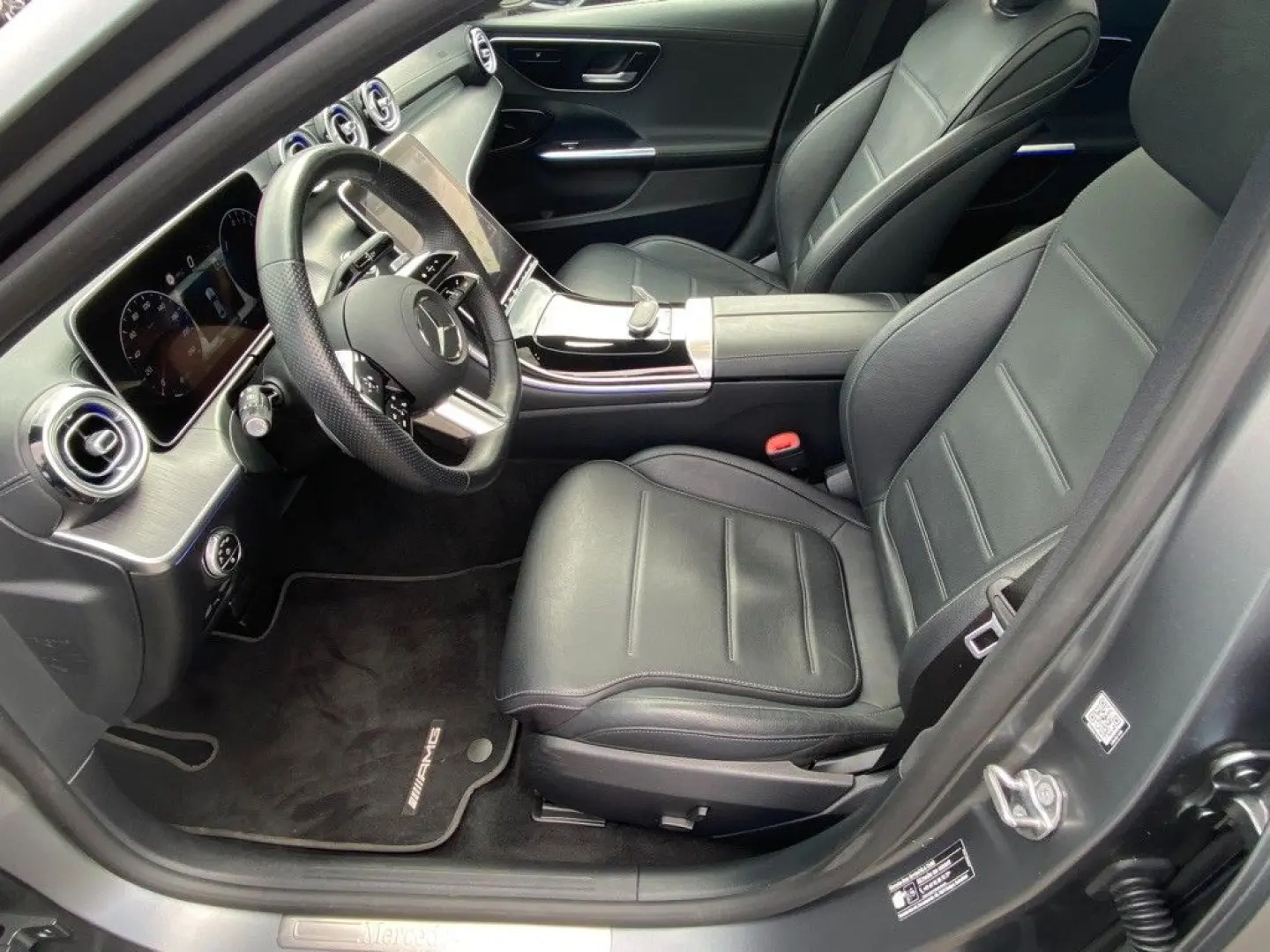 C 300 e 4Matic AMG Line /Panorama/designo mango