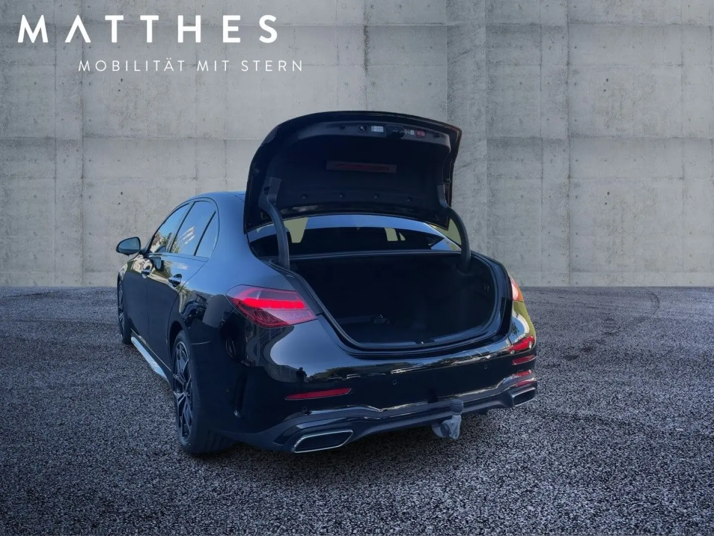 C 220 d 4M AMG/Night/360°/Digital-Light/AHK/19''