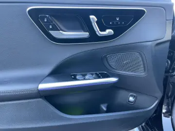 C 220 d 4M AMG/Night/360°/Digital-Light/AHK/19''