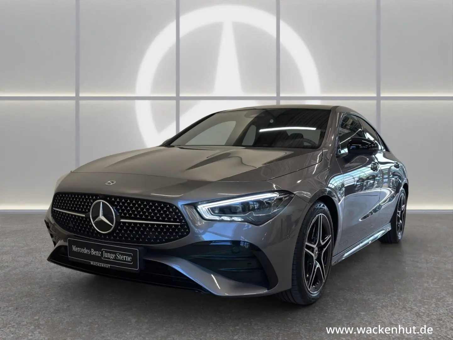 CLA 220 4M EDITION AMG LINE NIGHT+PANO+DIST+360°