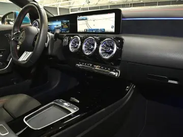 CLA 220 4M Coupé AMG Sport Premium+ Distr. LED P