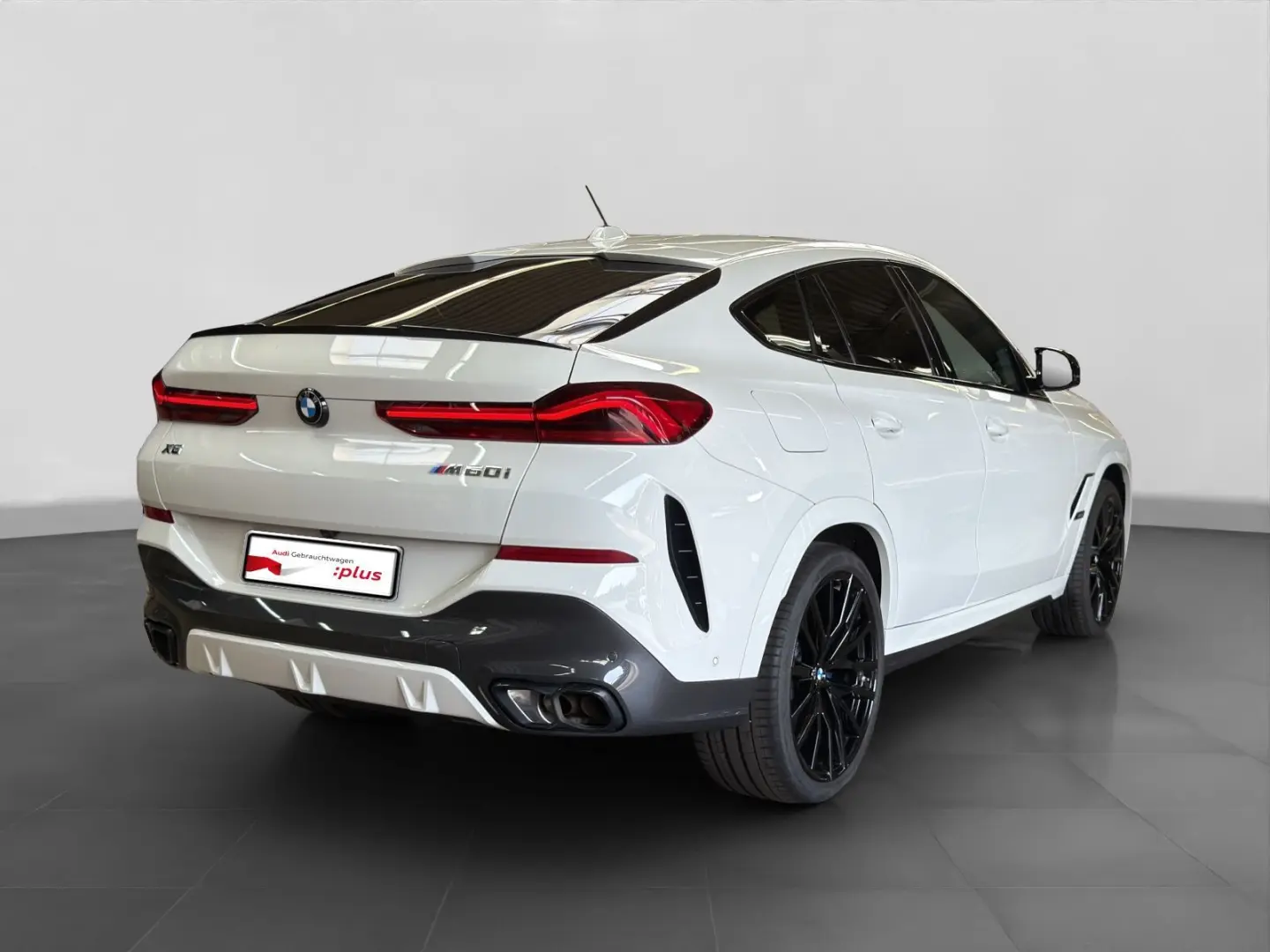 X6 M60i xDrive LM22 SKY LOUNGE HK