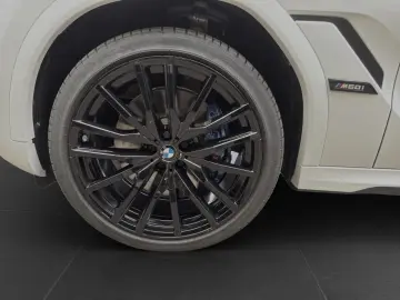 X6 M60i xDrive LM22 SKY LOUNGE HK