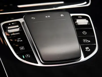 GLC 220 d 4Matic AMG Pano HuD Leder ACC Kamera