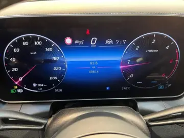 GLC 220 d 4matic AMG +MBUX+Pano+AHK+DigitalLight