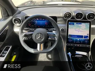 GLC 220 d 4MATIC ACC PDC SHZ LED SpurH Navi AUT