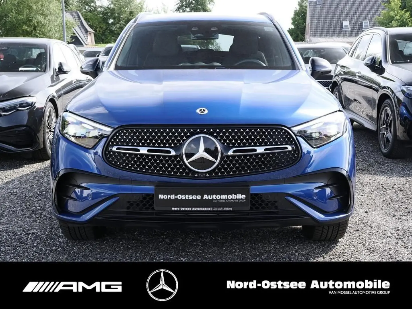 GLC 220 d 4M AMG AHK PANO NIGHT KEYLESS-GO