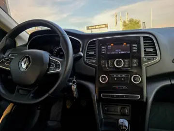 RENAULT MEGANE 1.3 TCe 116CP Life