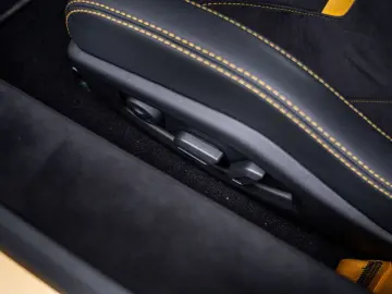 Huracán 5.2 V10 Tecnica RWD - Giallo Inti | Fabr