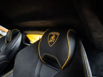 Huracán 5.2 V10 Tecnica RWD - Giallo Inti | Fabr