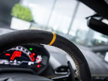 Huracán 5.2 V10 Tecnica RWD - Giallo Inti | Fabr