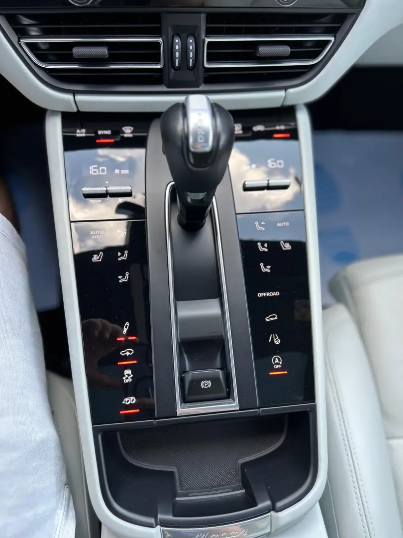 Porsche Macan GTS 2023