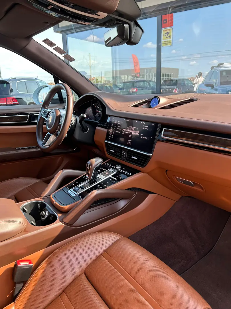 Porsche Cayenne 2021 3