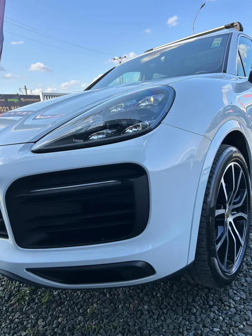 Porsche Cayenne 2021 3