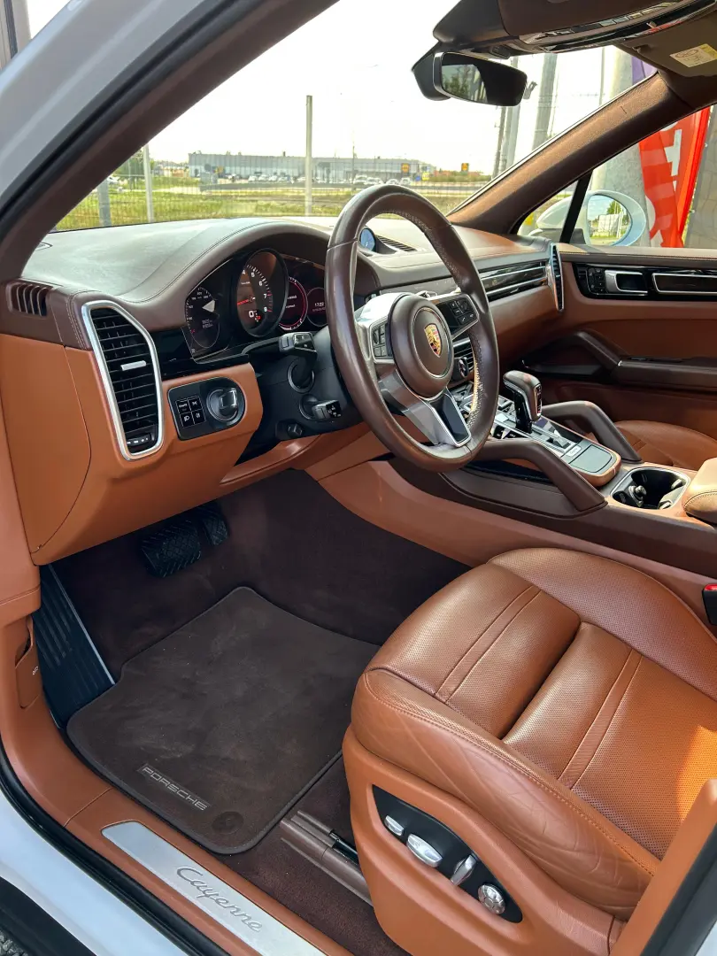 Porsche Cayenne 2021 3