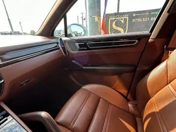 Porsche Cayenne 2021 3