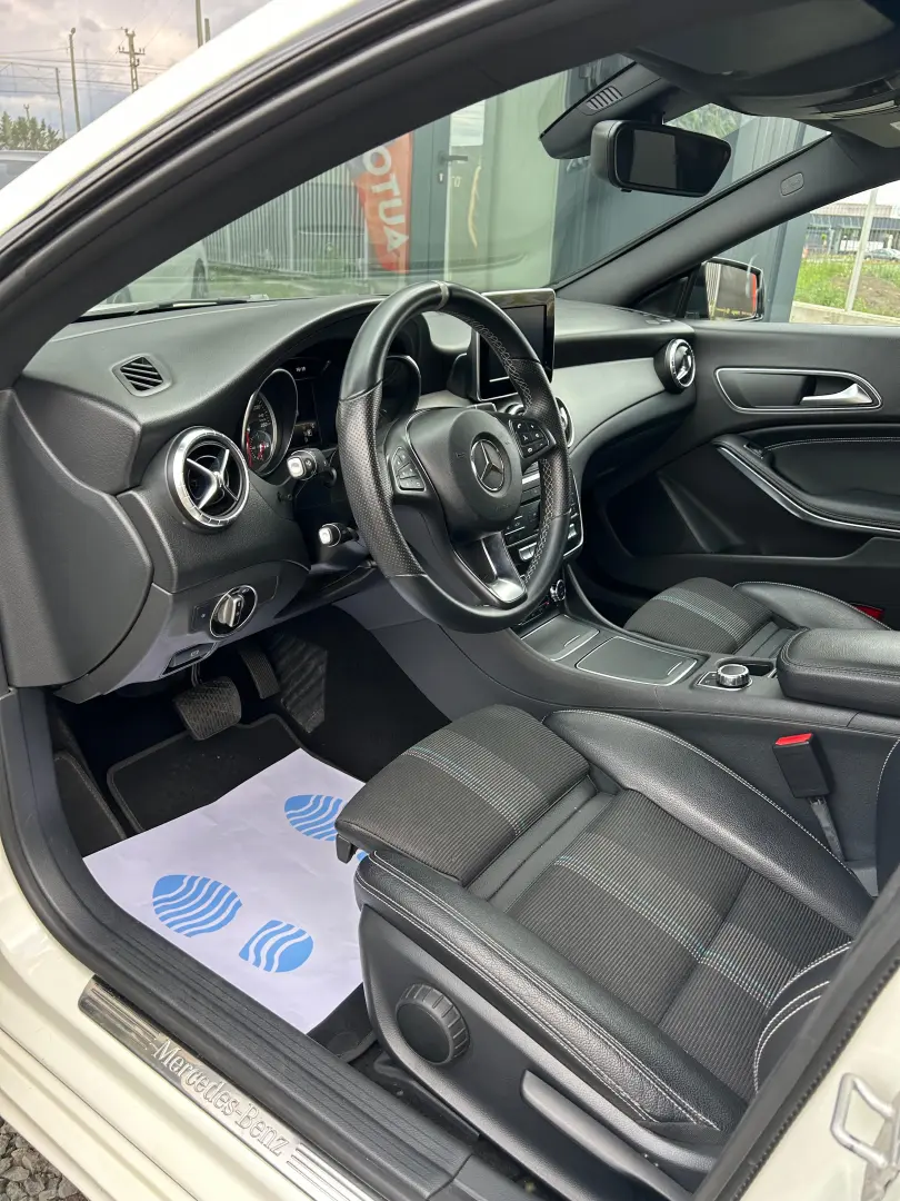 Mercedes Benz CLA200D Automat