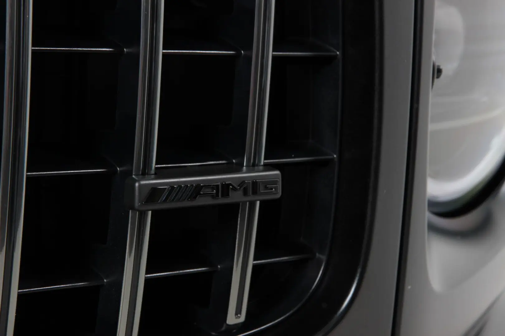 G 63 AMG Vollausstattung Neuwertig