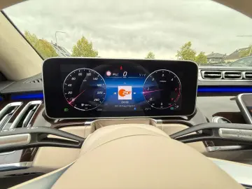 S400d*4MATIC*AMG-PAKET*3xTV*360°HUD*ACC*DAB*LED*
