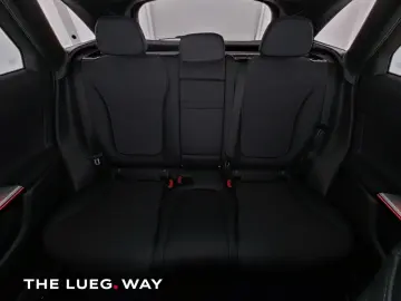 GLC 200 4M AVANTGARDE+19''+PANO+AHK+DIG.LIGHT+36