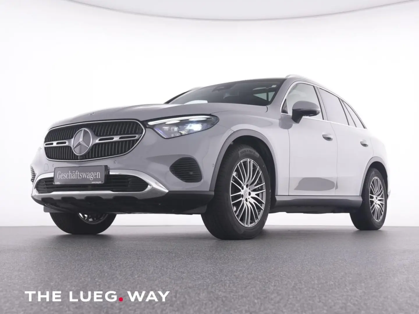GLC 200 4M AVANTGARDE+19''+PANO+AHK+DIG.LIGHT+36