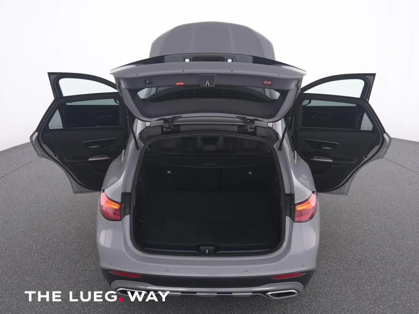 GLC 200 4M AVANTGARDE+19''+PANO+AHK+DIG.LIGHT+36
