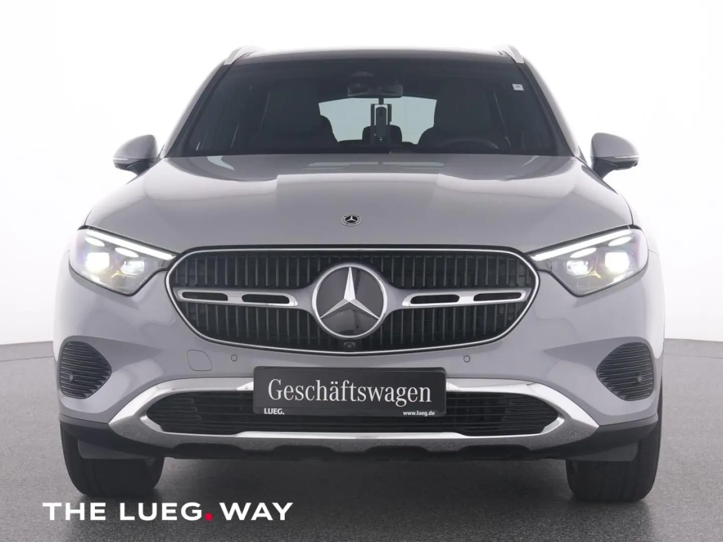 GLC 200 4M AVANTGARDE+19''+PANO+AHK+DIG.LIGHT+36