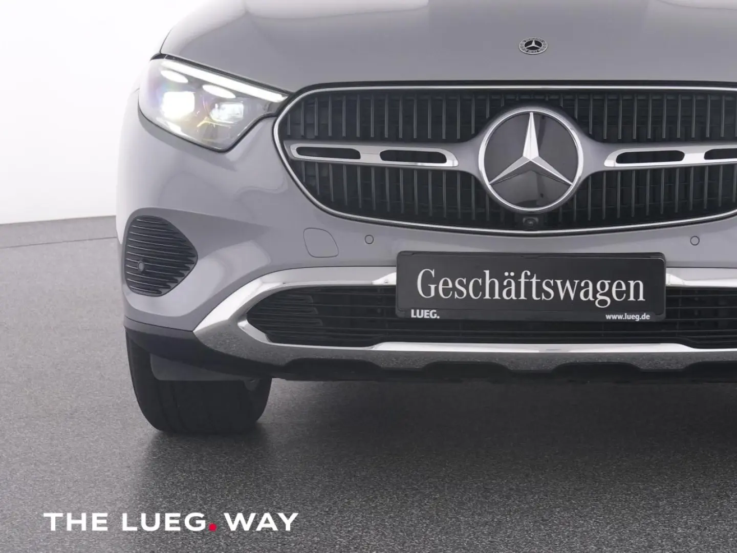 GLC 200 4M AVANTGARDE+19''+PANO+AHK+DIG.LIGHT+36