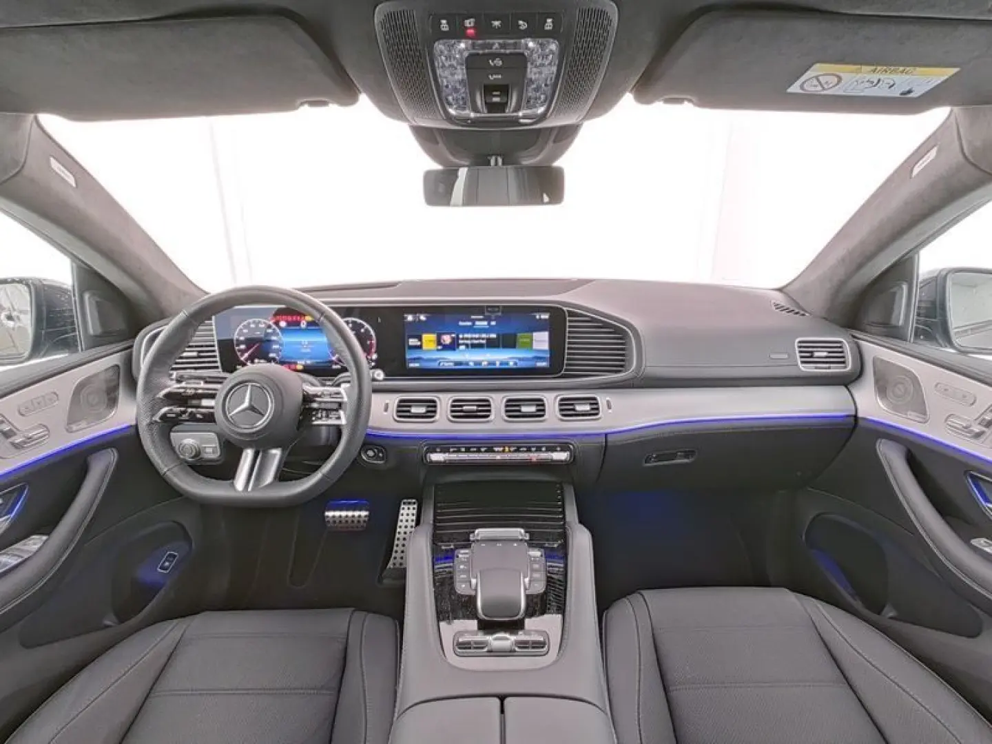 GLE450d AMG Prem+ E-Active DISTR Pano AHK Standh