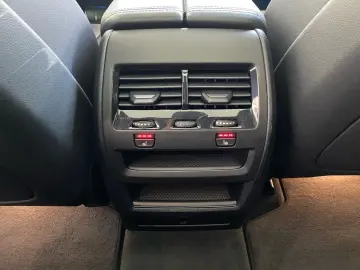 X5 xDrive45e M Sport HUD Pano DA Pro 22'' AHK