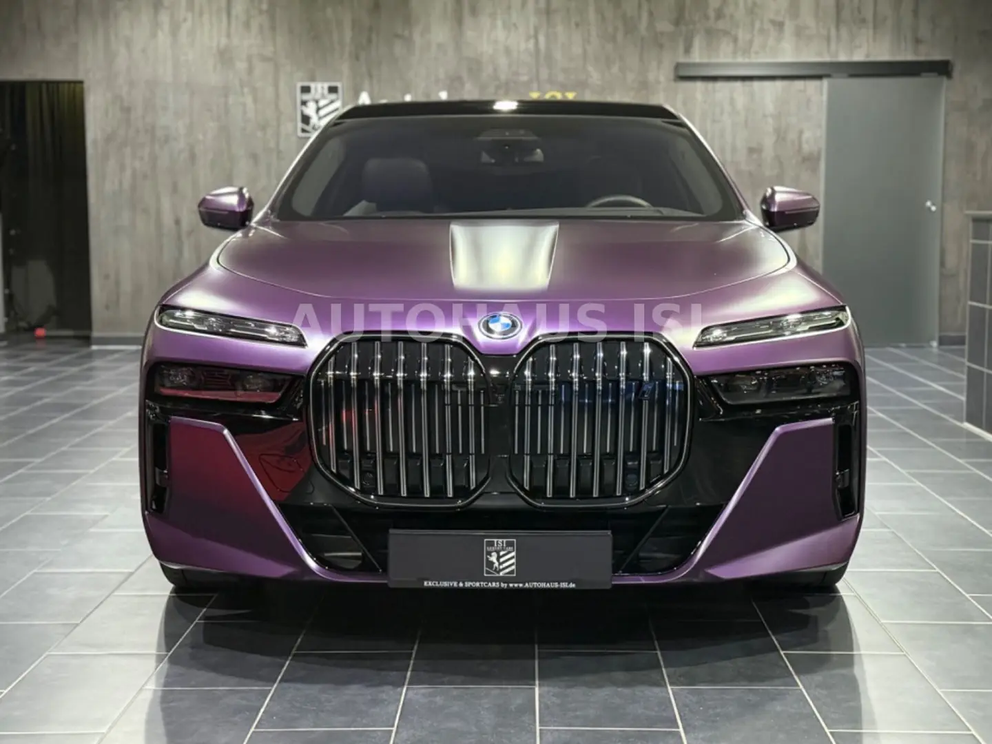 i7 xDrive 60 M SPORT,INDIVIDUAL,PURPLE,THEATRE