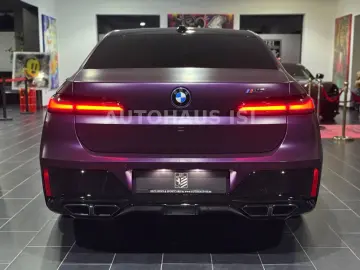 i7 xDrive 60 M SPORT,INDIVIDUAL,PURPLE,THEATRE