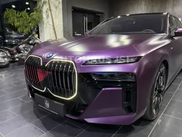 i7 xDrive 60 M SPORT,INDIVIDUAL,PURPLE,THEATRE