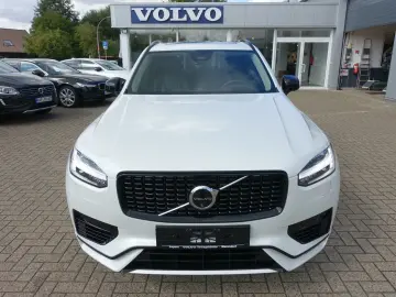 XC90 Ultra Dark T8 AWD Plug-in Hybrid/Four-C/B&W