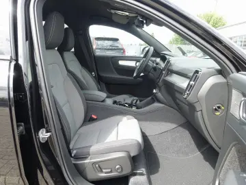 XC40 B4 Mild-Hybrid Plus Dark/360°/H&K/Memory