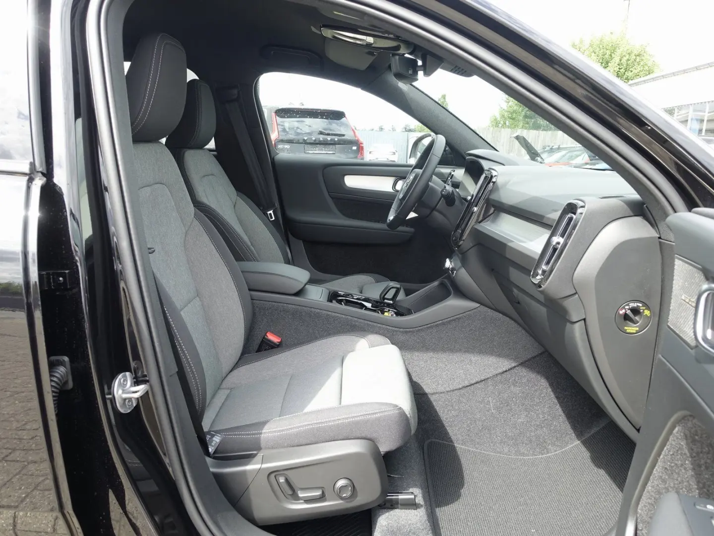 XC40 B4 Mild-Hybrid Plus Dark/360°/H&K/Memory