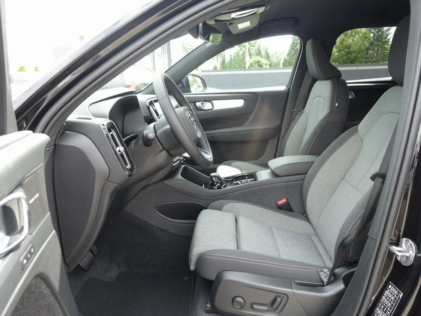 XC40 B4 Mild-Hybrid Plus Dark/360°/H&K/Memory