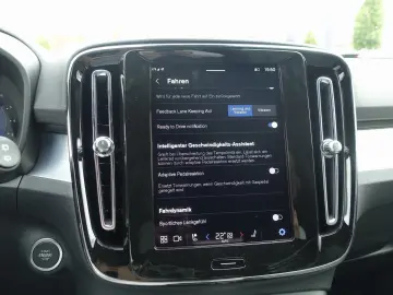 XC40 B4 Mild-Hybrid Plus Dark/360°/H&K/Memory
