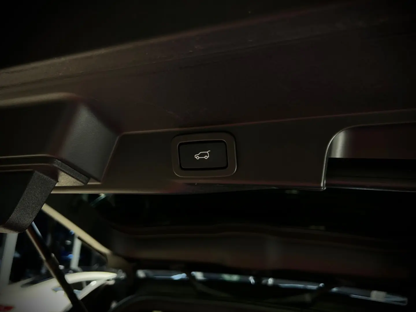 Range Rover Sport SVR|CARBON|BLAU-MATT|PANORAMA|