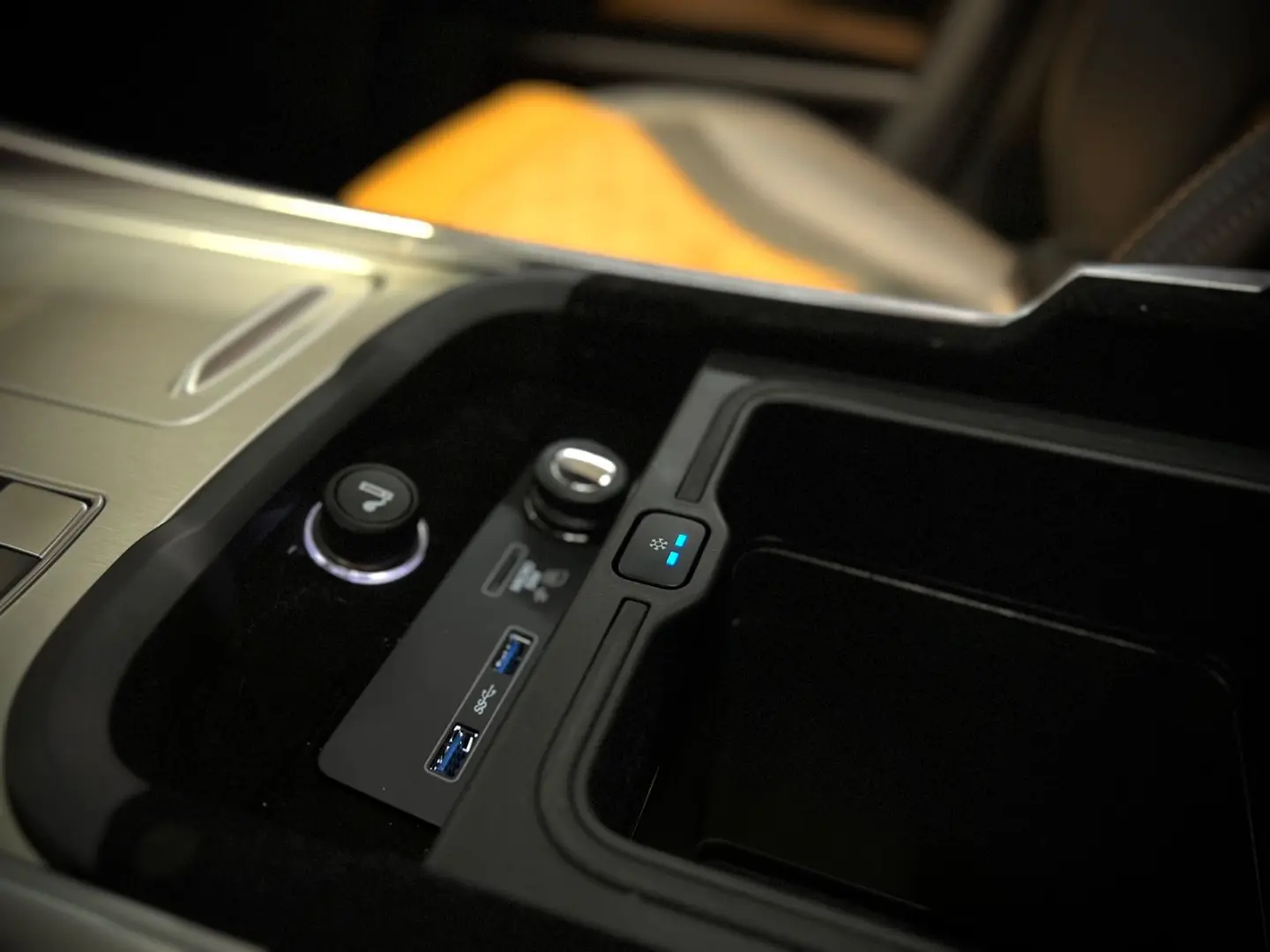 Range Rover Sport SVR|CARBON|BLAU-MATT|PANORAMA|