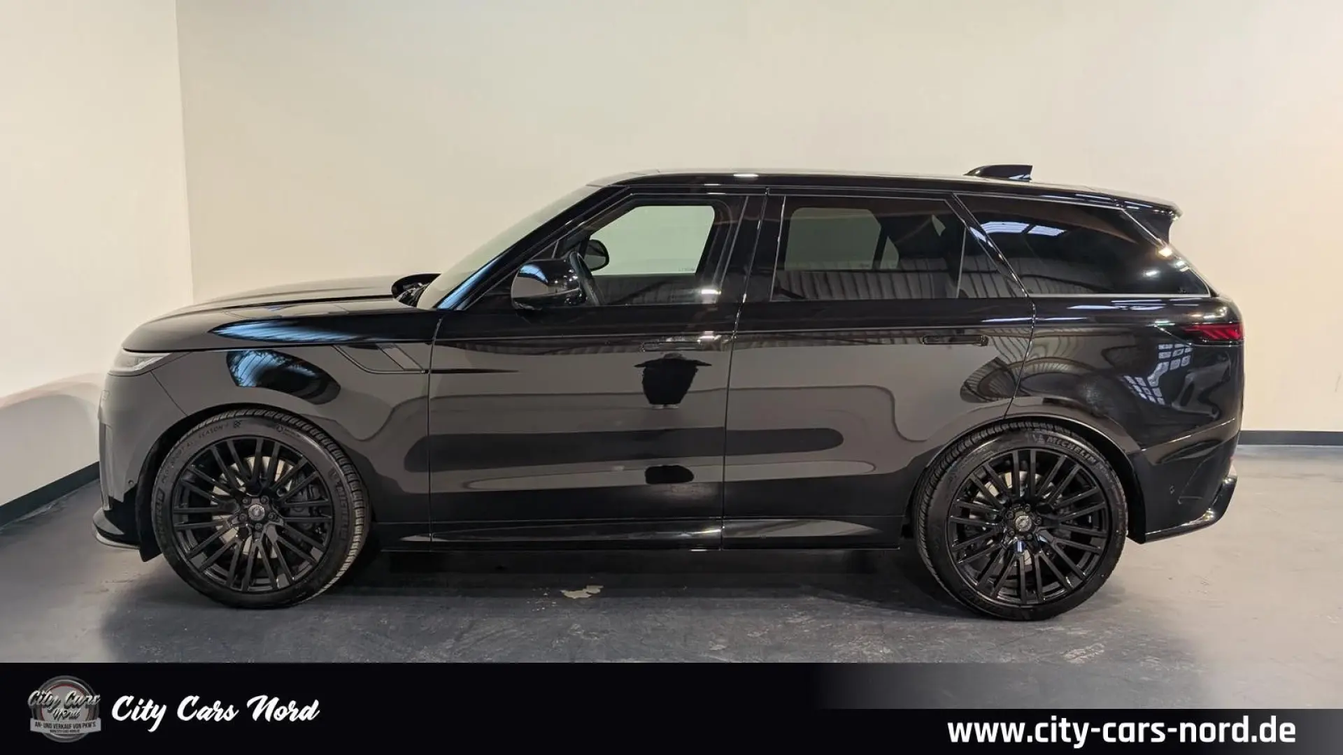 Range Rover Sport   P635 SV Edition One - Obsi.